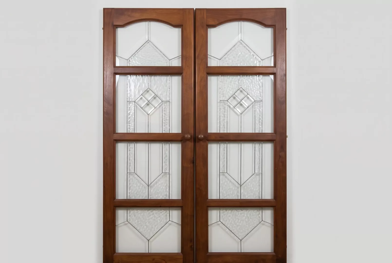 Puerta de vidrio geométrico